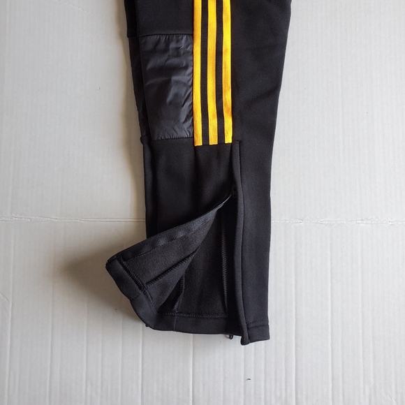 Adidas Youth Tiro Cargo Pants, Black & Yellow, Medium - Picture 4 of 6